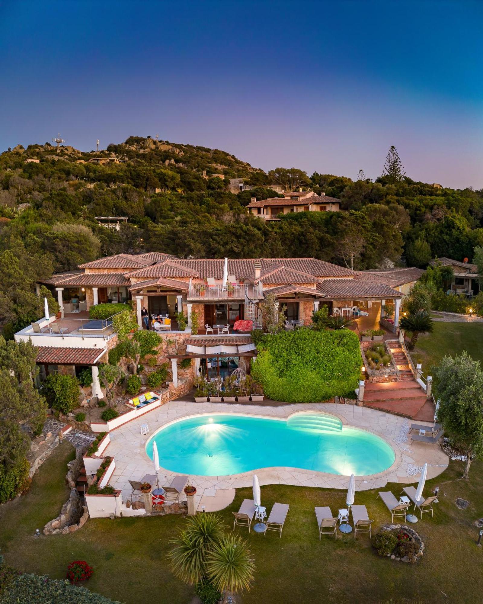 Geco Di Giada Art Suites - Adult Only Porto Rotondo Exteriér fotografie
