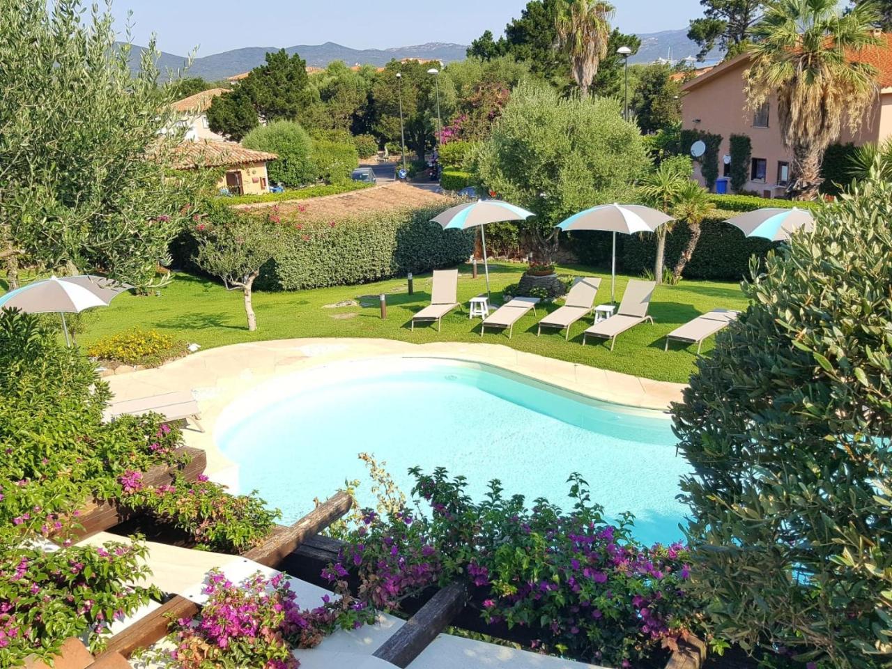 Geco Di Giada Art Suites - Adult Only Porto Rotondo Exteriér fotografie